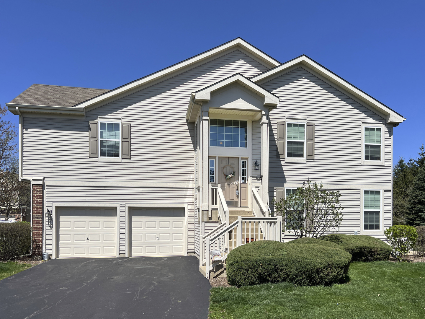 Herons Landing in Bartlett IL Homes for Sale Herons Landing in