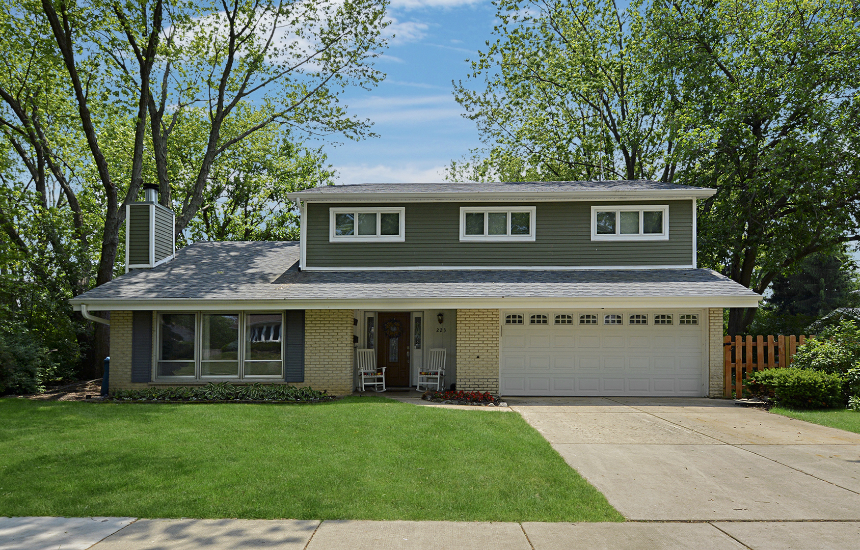 223 Hickory , Schaumburg, IL MLS 10880317 Berkshire Hathaway