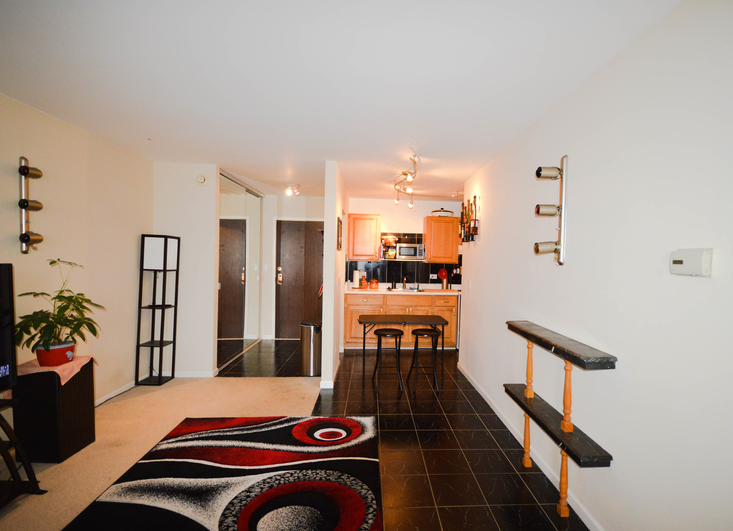 2 VILLA VERDE Drive 2-202