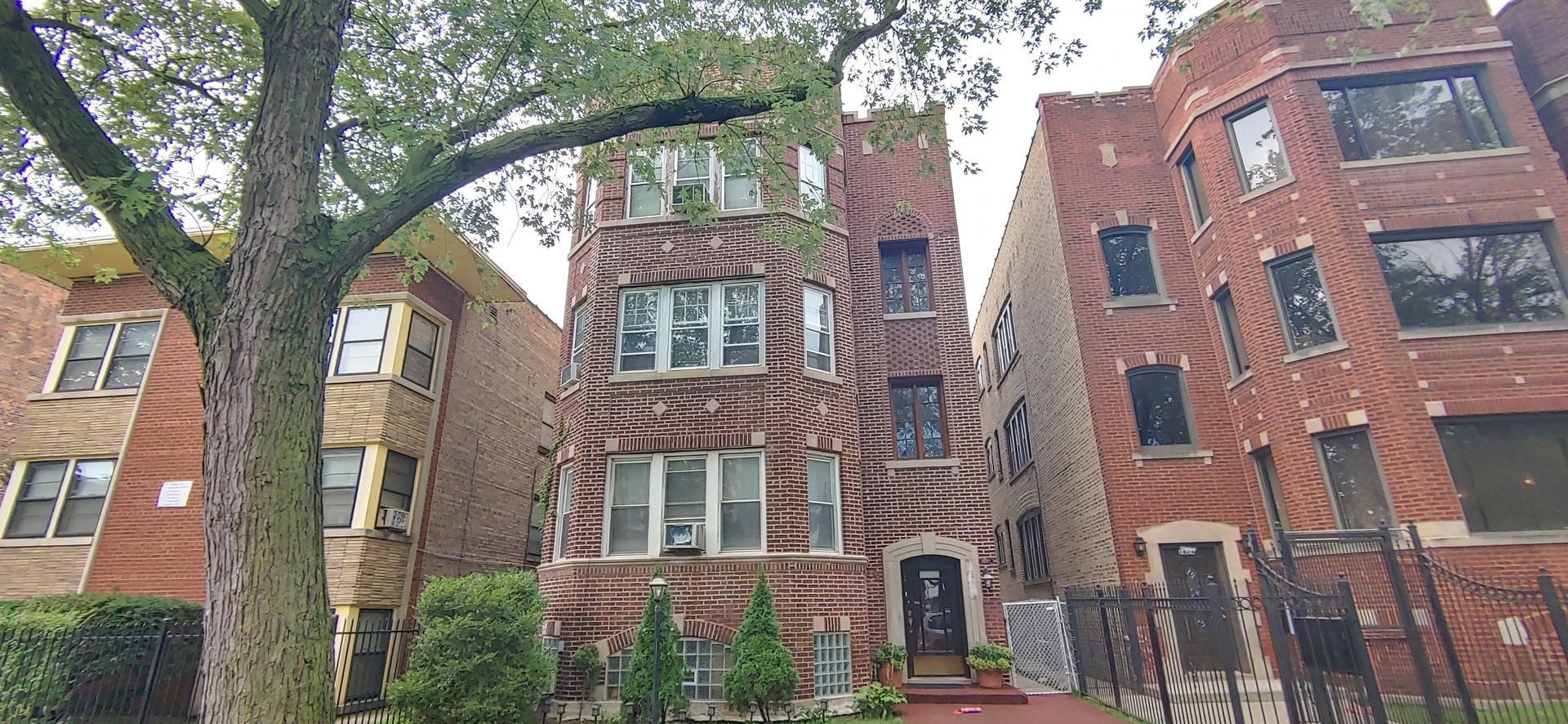 7828 S Colfax , Chicago, IL MLS 10891324 Berkshire Hathaway HomeServices Chicago