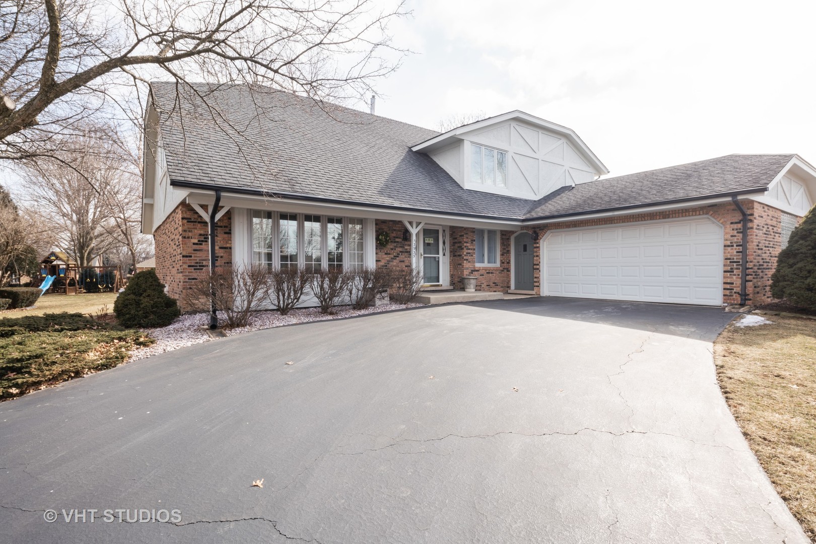 13935 South Cherokee Trail Homer Glen Il 60491 Mccatty Real Estate