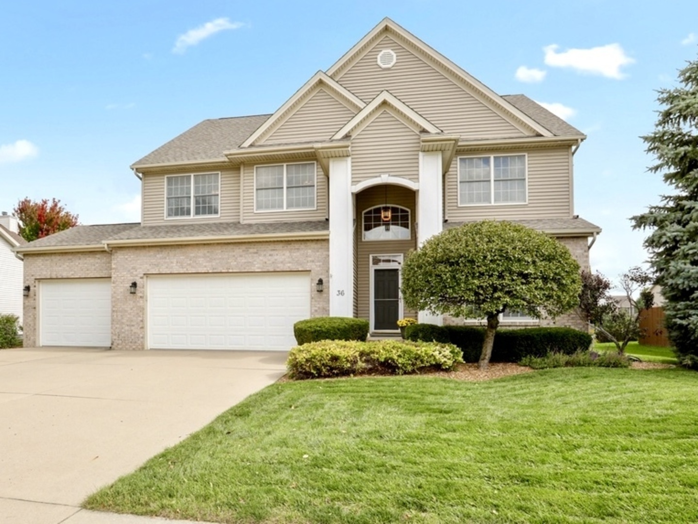 36 Paige , Bloomington, IL MLS 10891334 Berkshire Hathaway