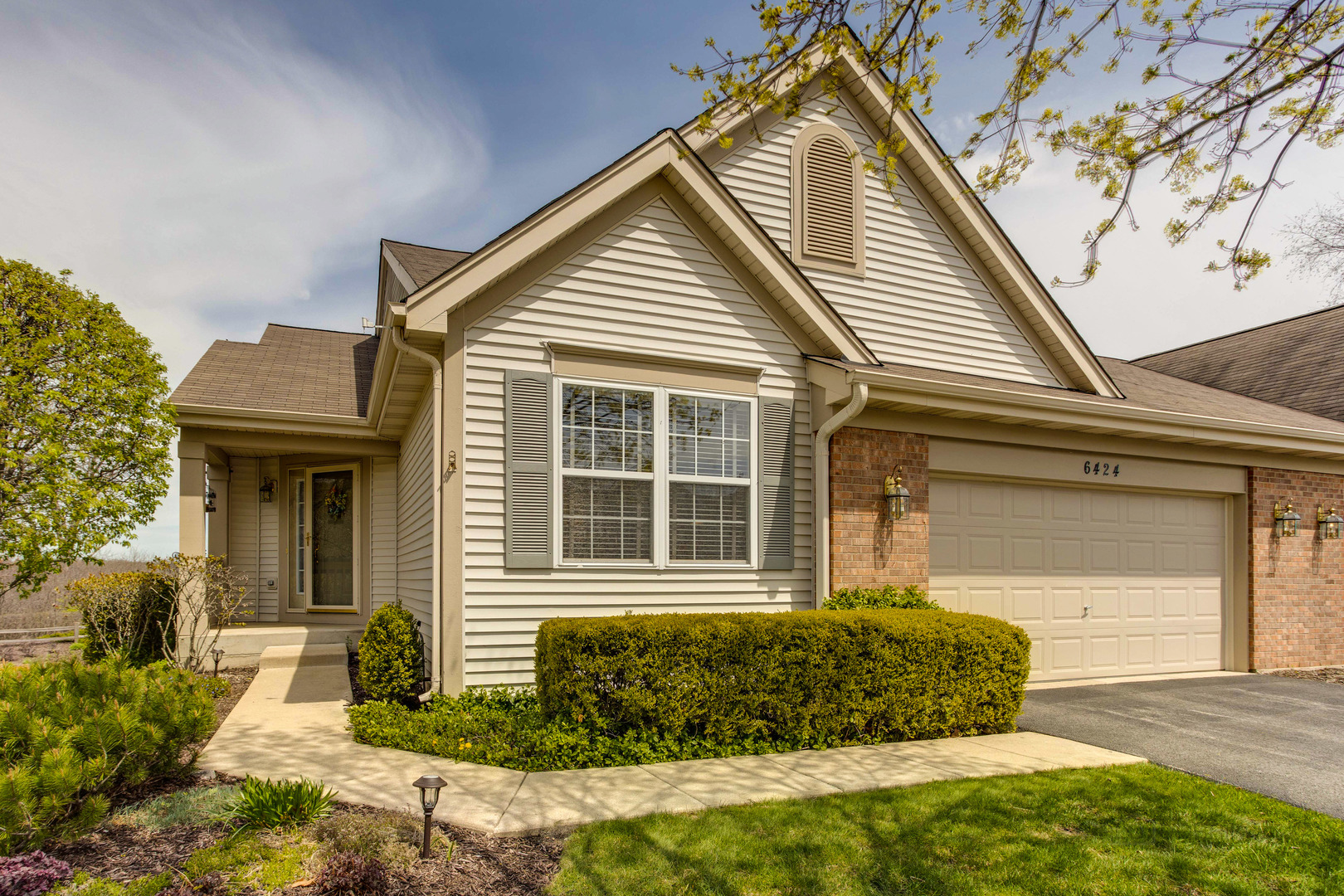 Woodland Green in Fox Lake IL Homes for Sale Woodland Green in Fox