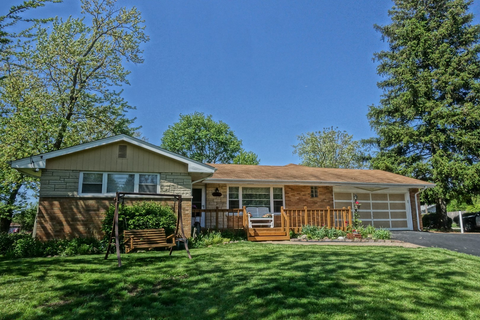 homes for sale in downers grove il