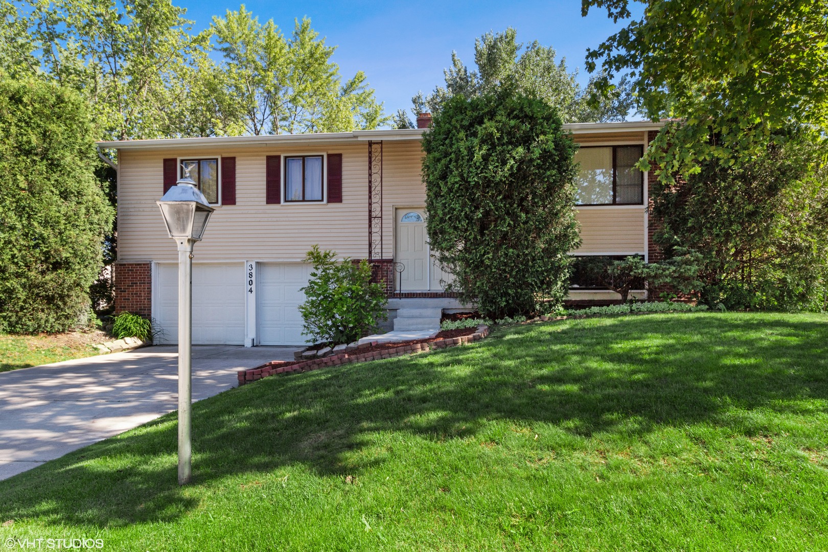 Winston Knolls in Hoffman Estates IL Homes for Sale Winston Knolls in