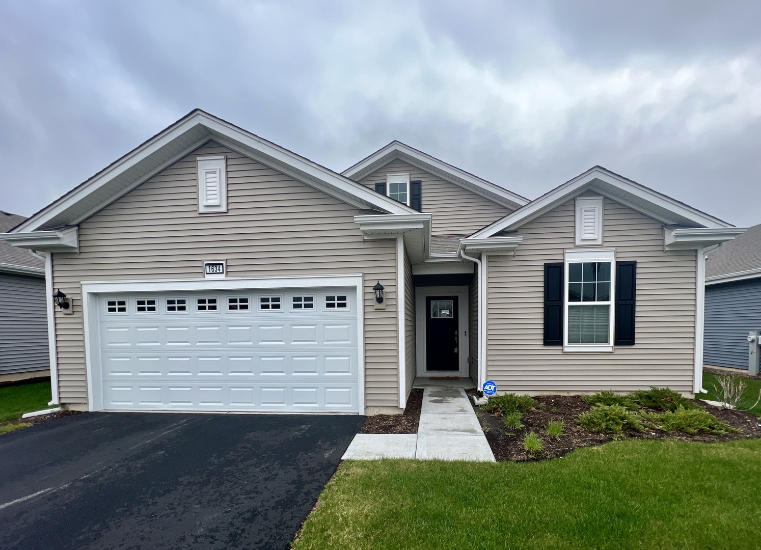 Carillon At Cambridge Lakes in Pingree Grove IL Homes for Sale