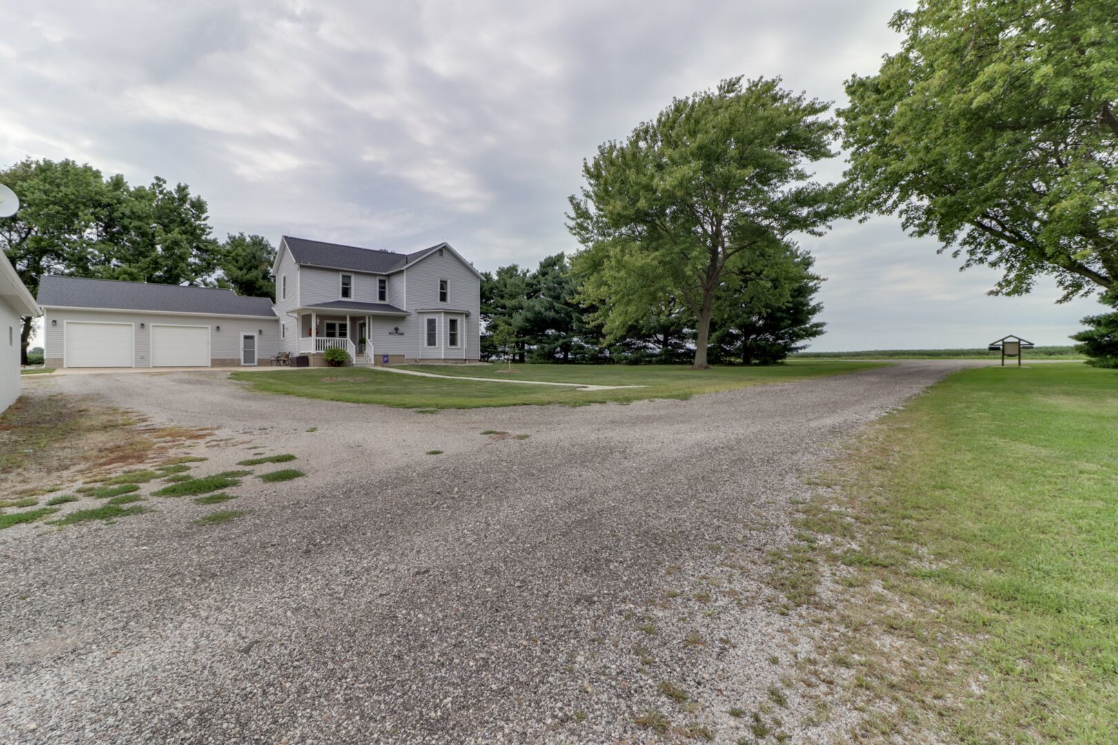 30077 LAGOON ROAD, MINIER, IL 61759