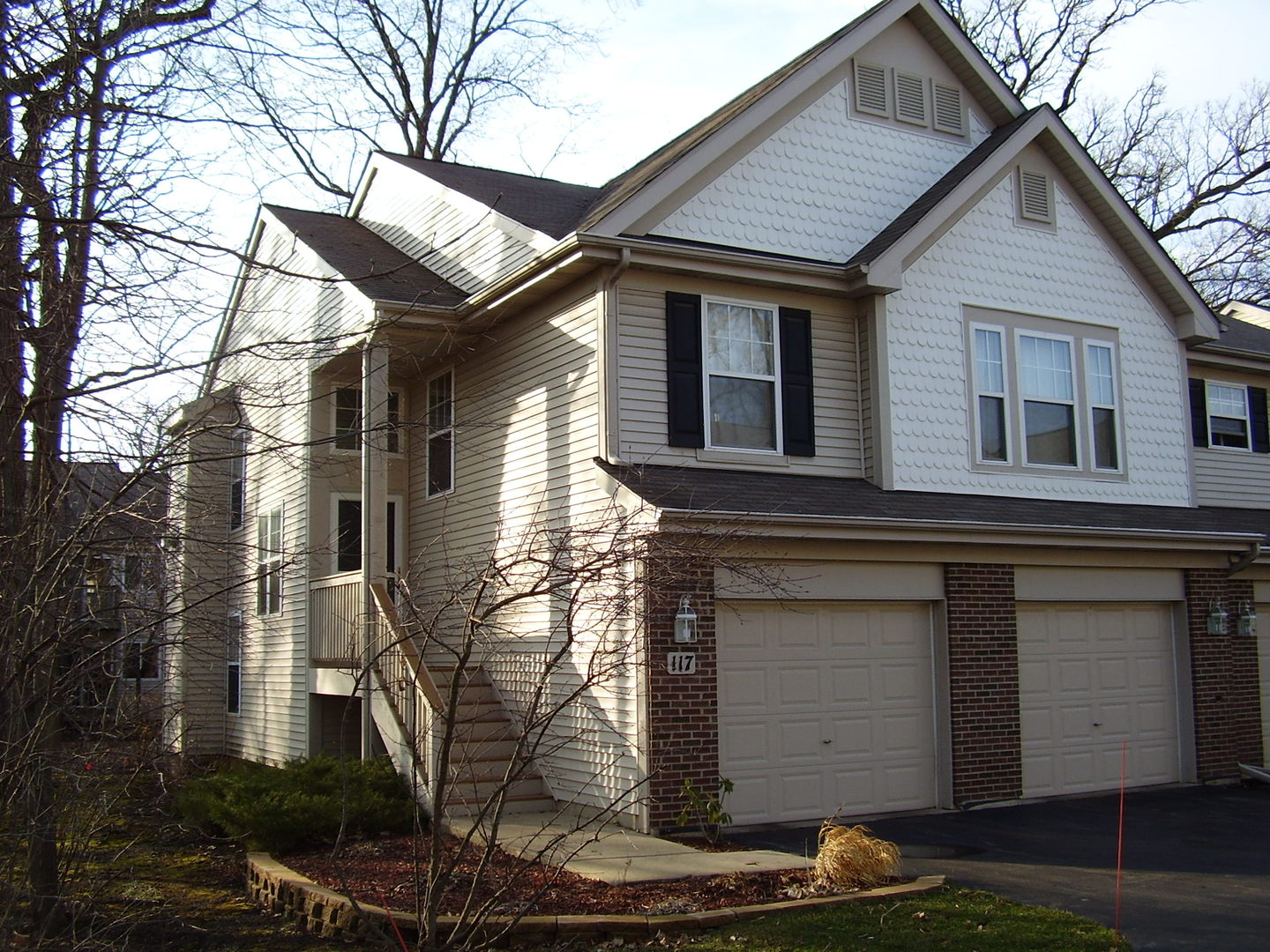 Oaks At Hidden Glen in Streamwood IL Homes for Sale Oaks At Hidden Glen in Streamwood Real