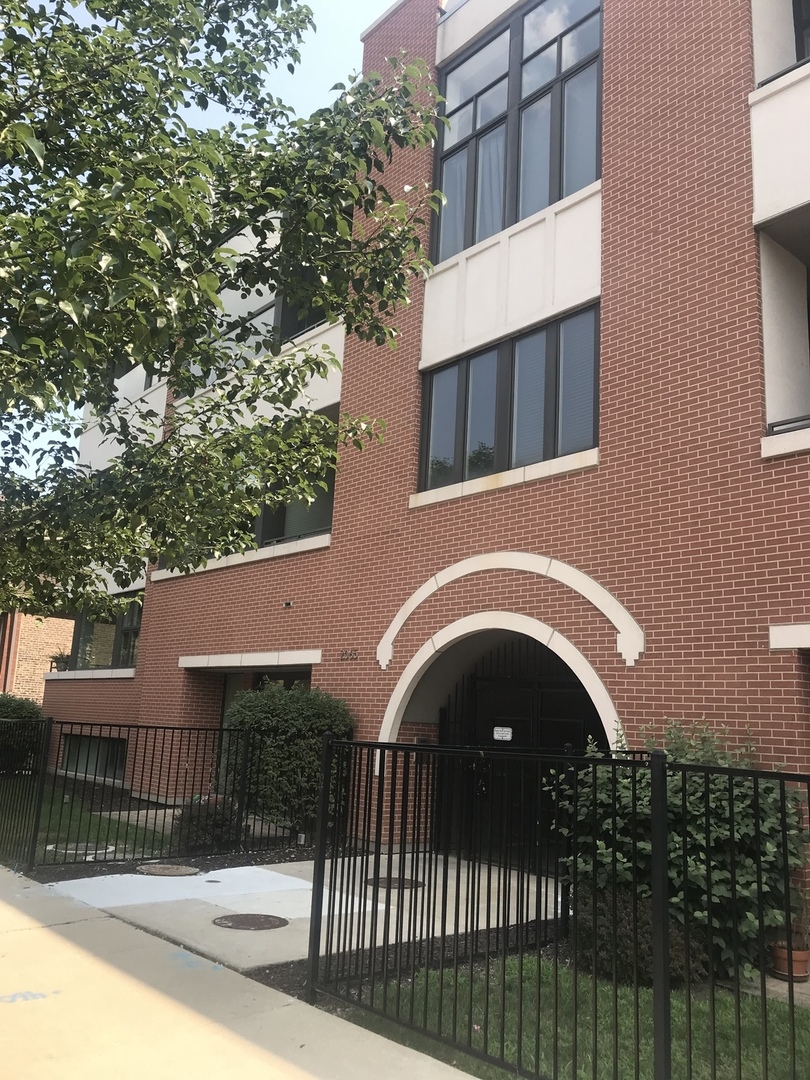 Infiniti Properties Buying or Selling, Infiniti Properties agents get