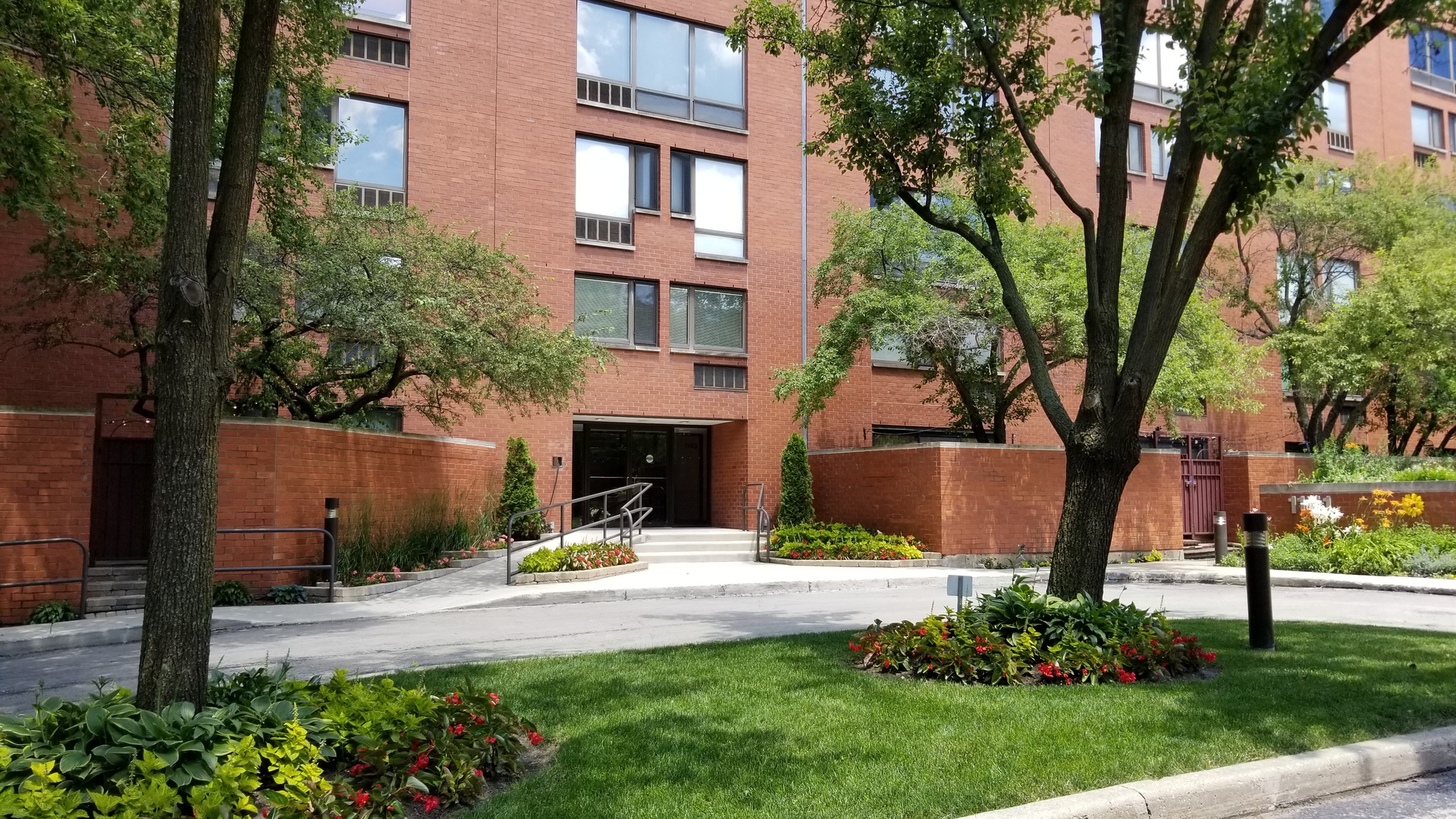 Dearborn Park in Chicago IL Homes for Sale Dearborn Park in Chicago