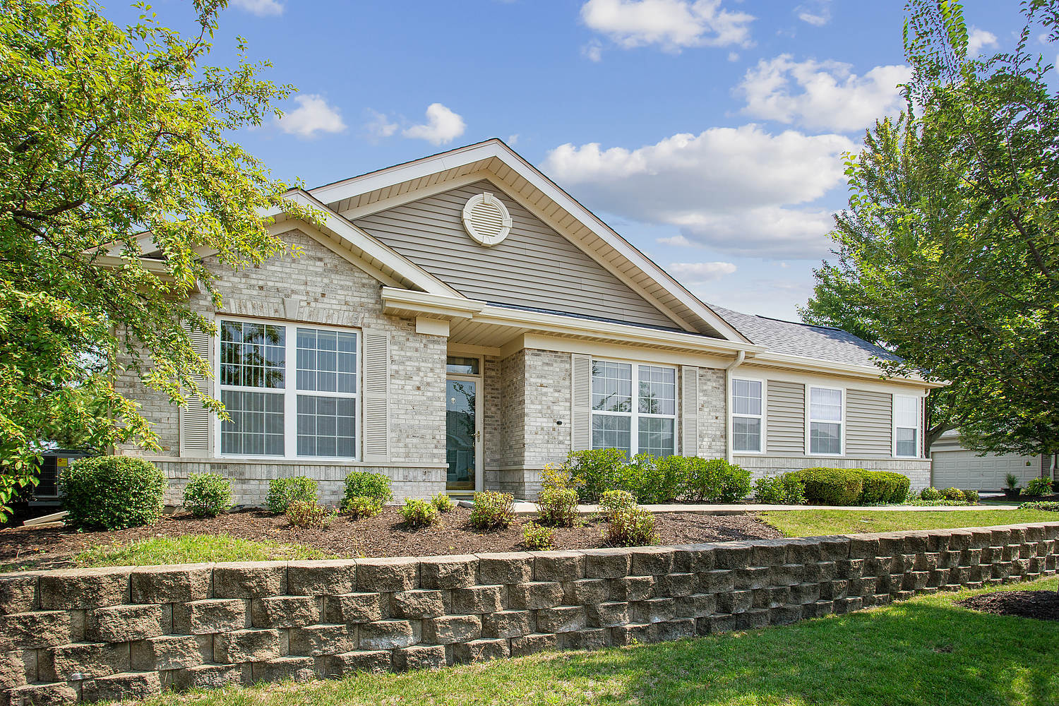 Carillon Lakes in Crest Hill IL Homes for Sale Carillon Lakes in