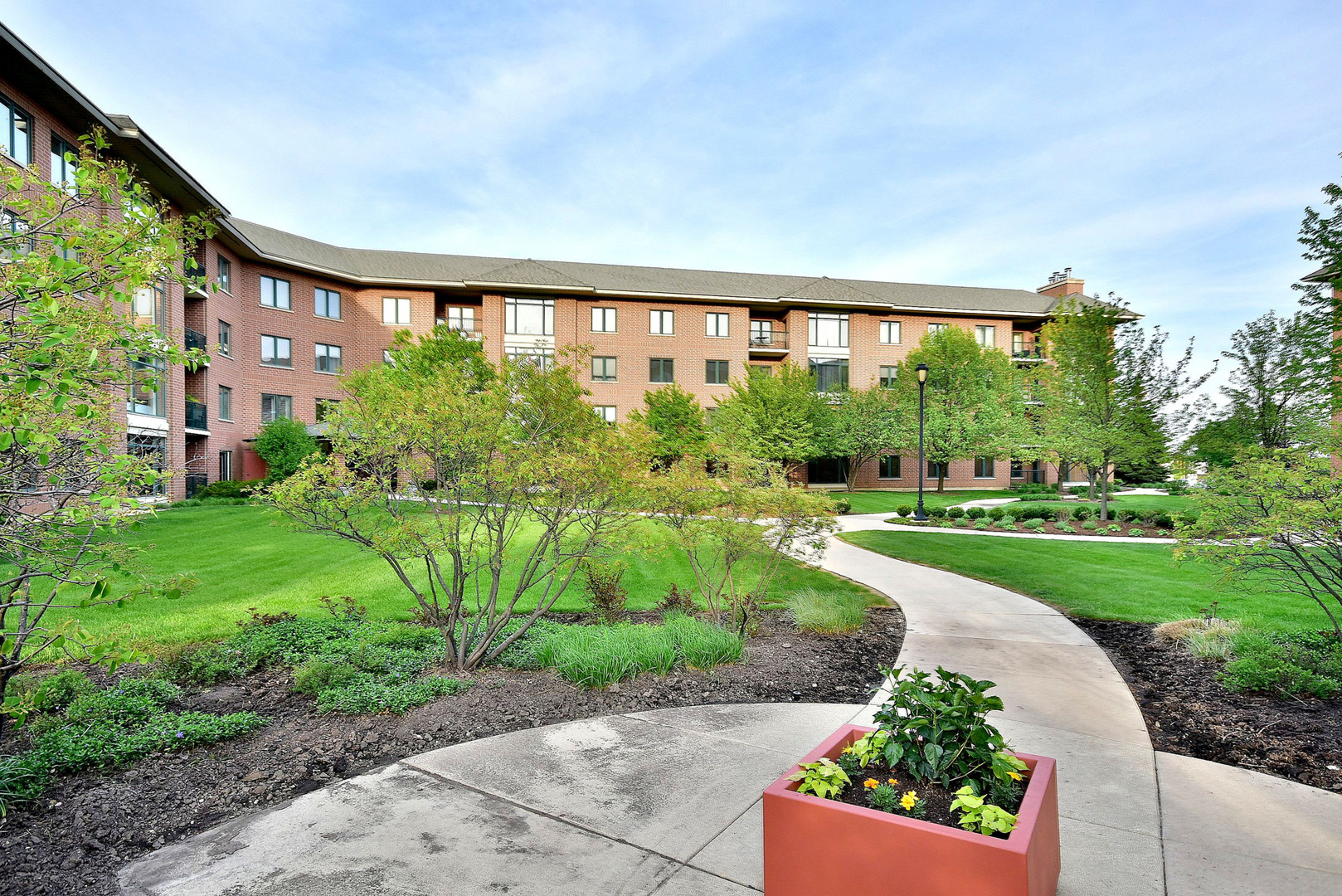 Fountain Square in Lombard IL Homes for Sale Fountain Square in