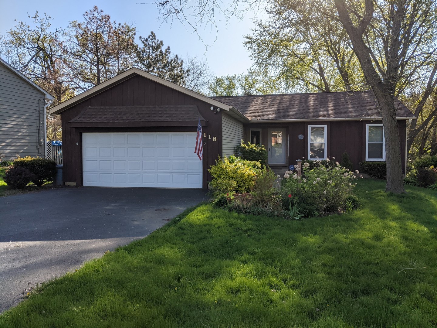 Lake in The Hills IL Homes for Sale Lake in The Hills Real Estate