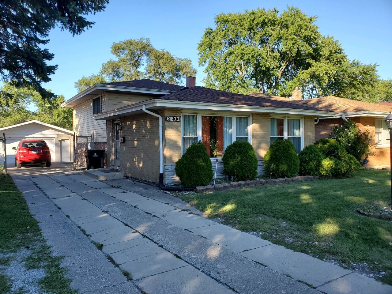 3 House in Dolton