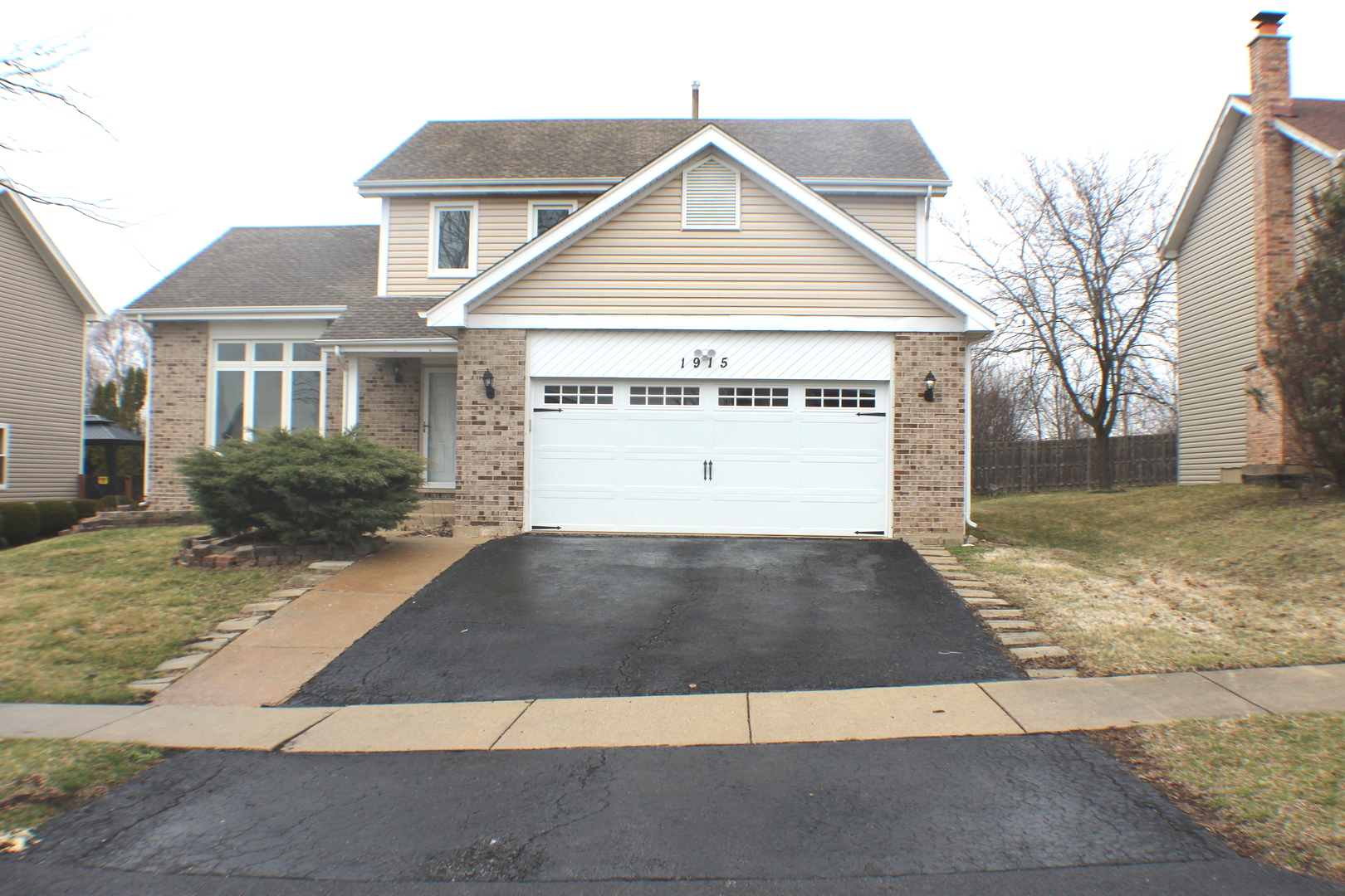 1915 Lucille Ln Hanover Park Il 60133 1 995 Www
