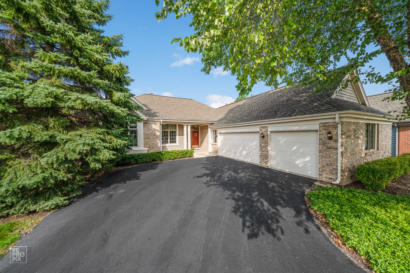 Lake in The Hills IL Homes for Sale Lake in The Hills Real Estate