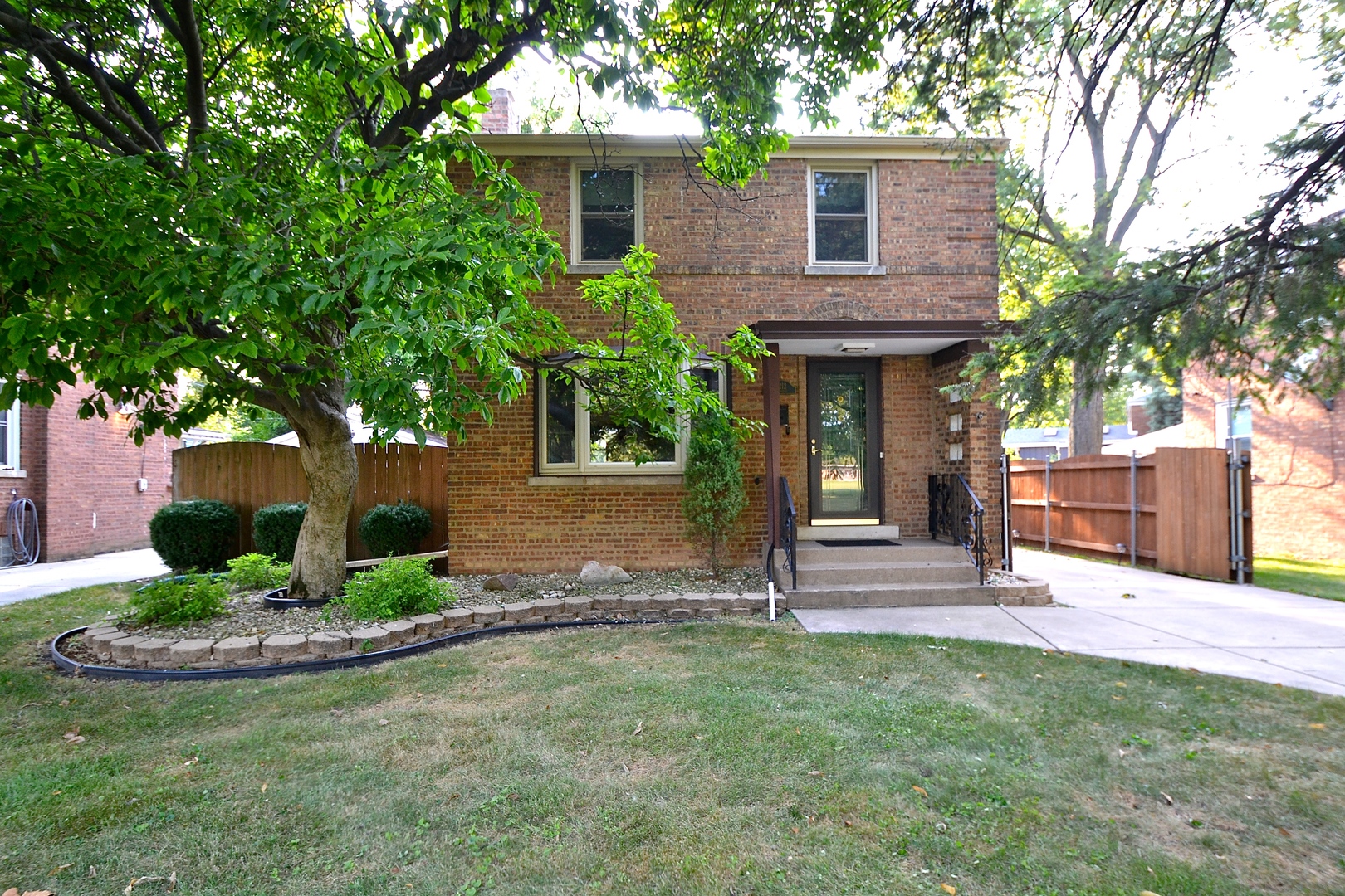 Photo of 10212 Maplewood Chicago  60655