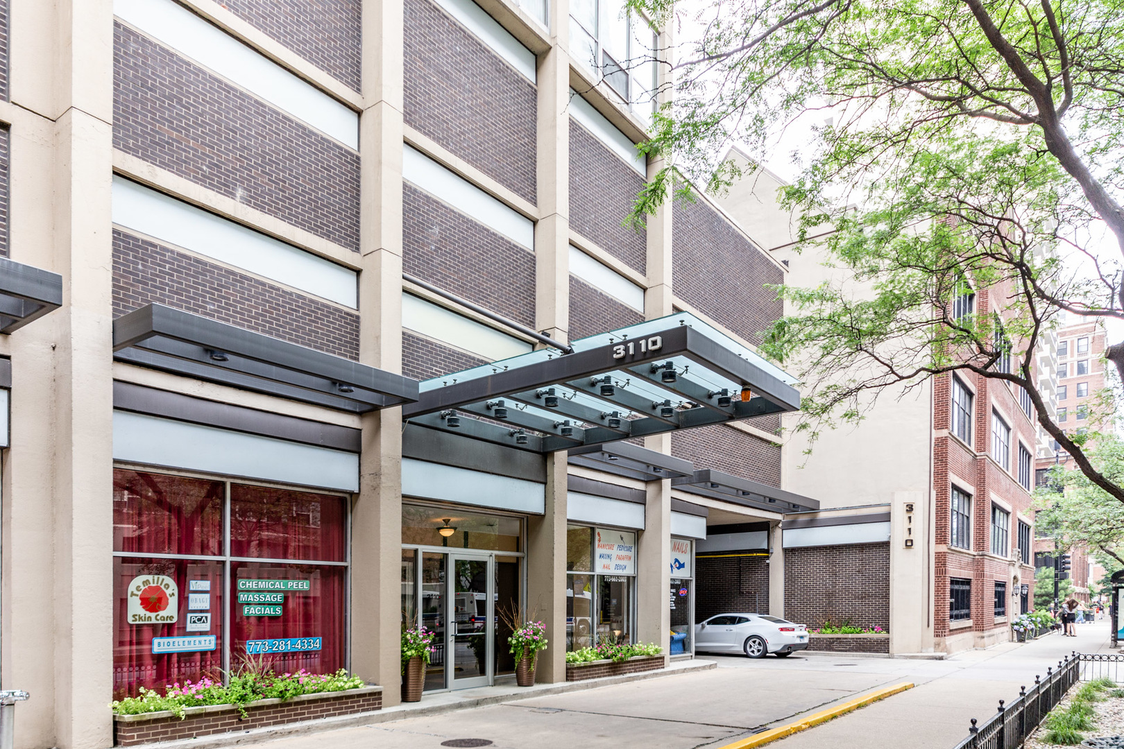 3110 N Sheridan Rd, Chicago Reviews & Apartments for Rent