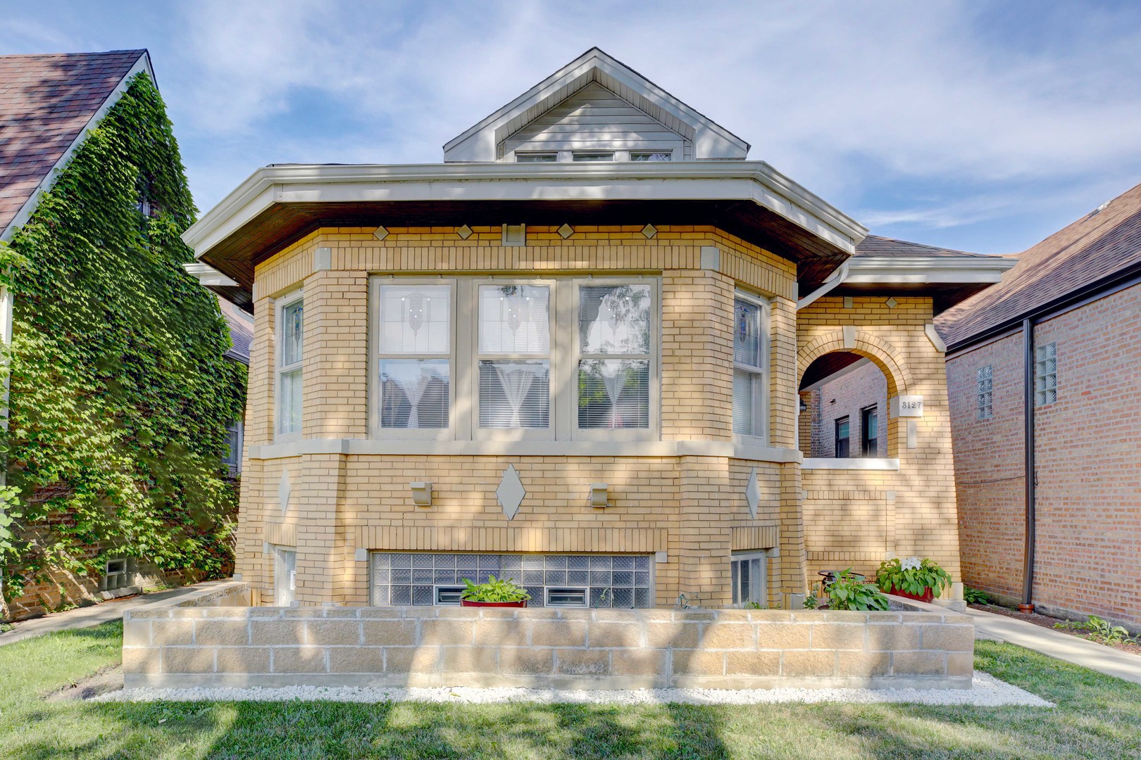 Belmont Central in Chicago IL Homes for Sale Belmont Central in