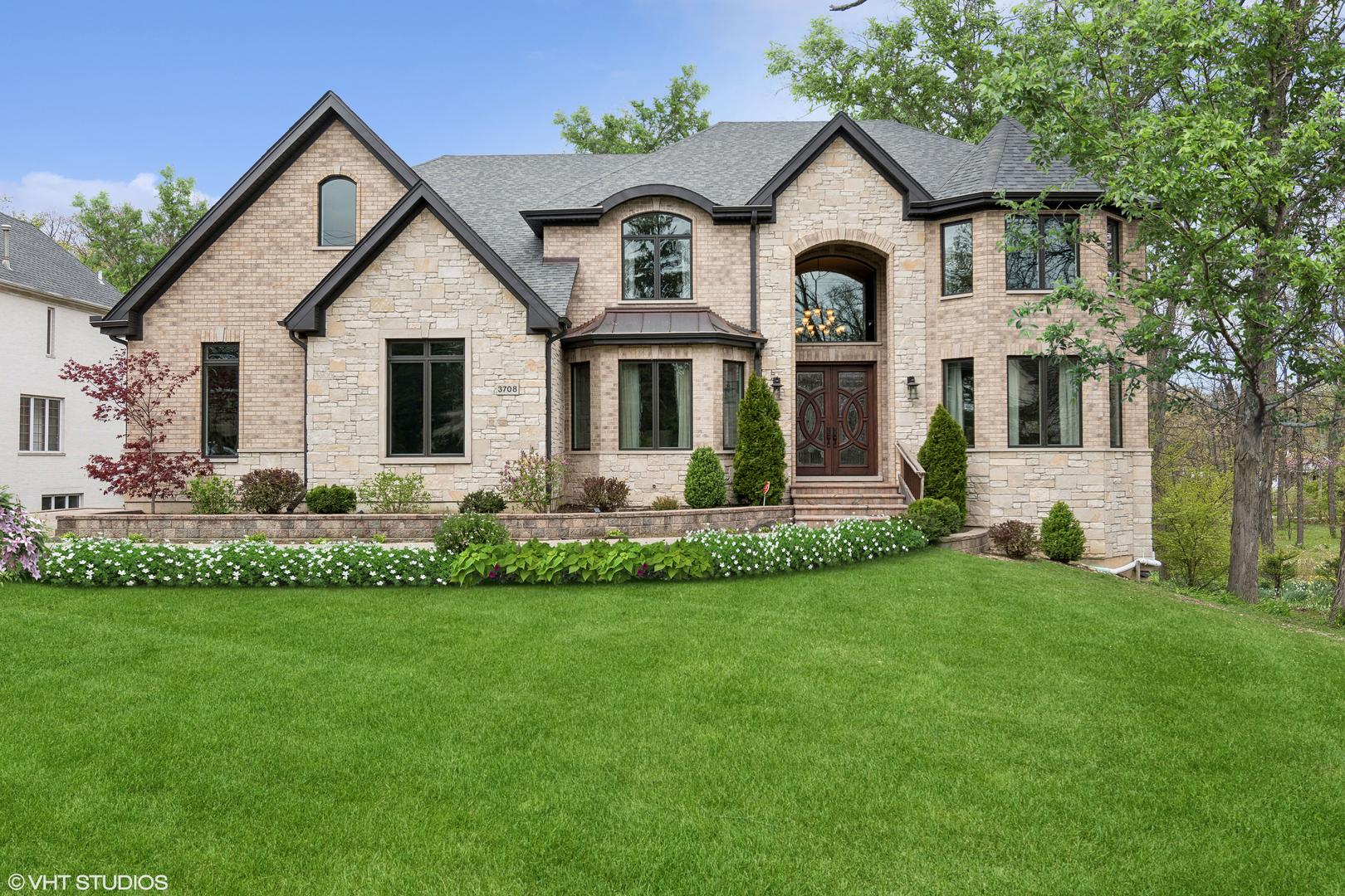 6 House in Downers Grove