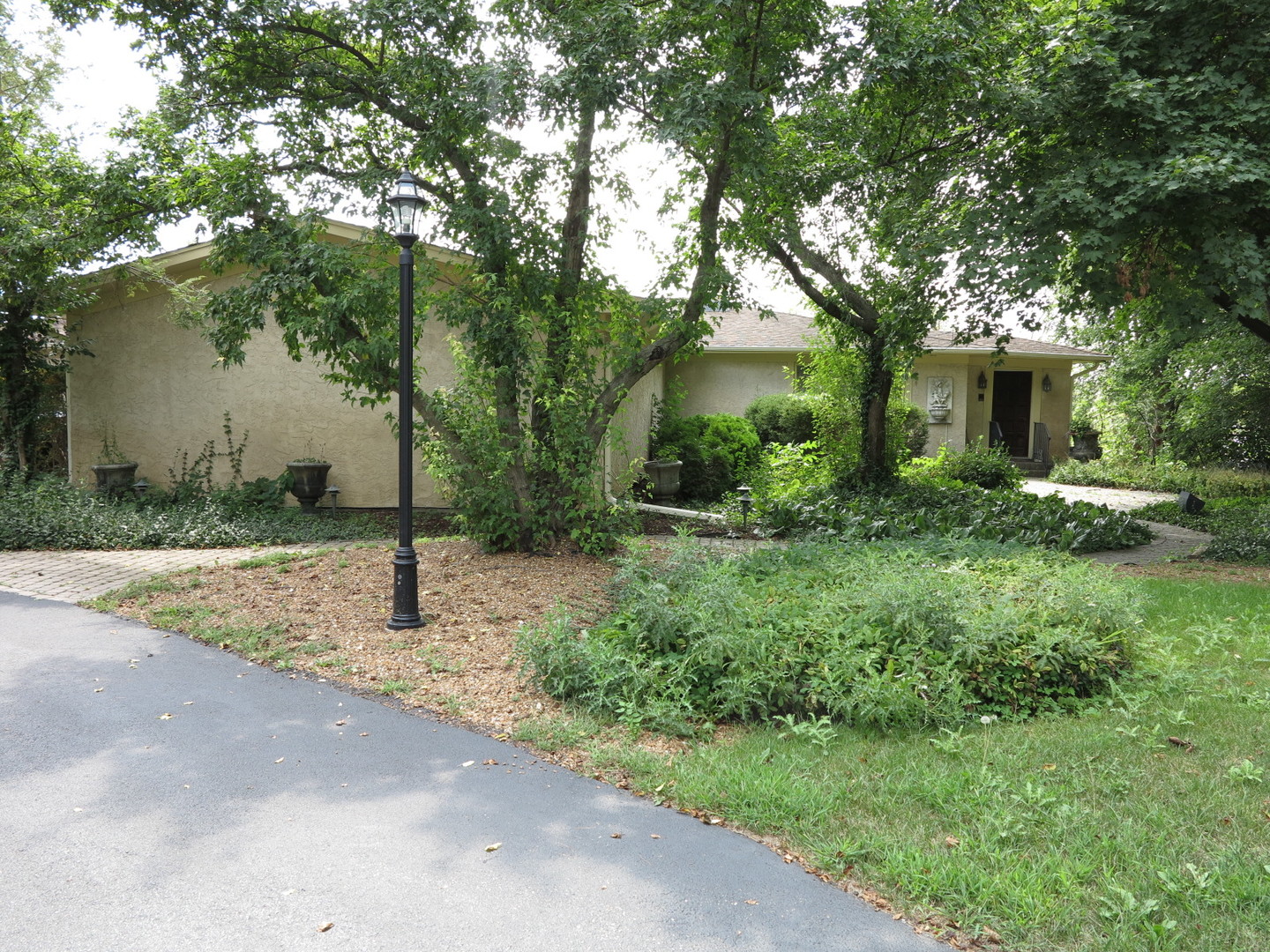 Countryside Lake in Mundelein IL Homes for Sale Countryside Lake in