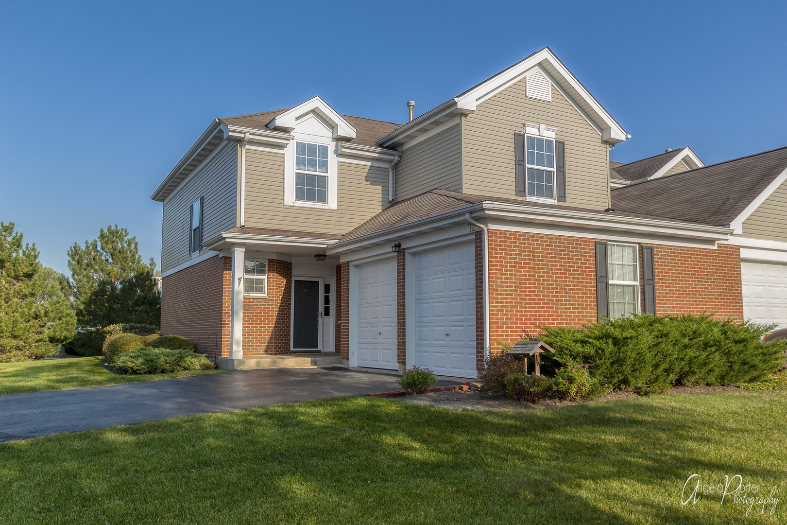 725 Legend 161, McHenry, IL MLS 10884397 Berkshire Hathaway