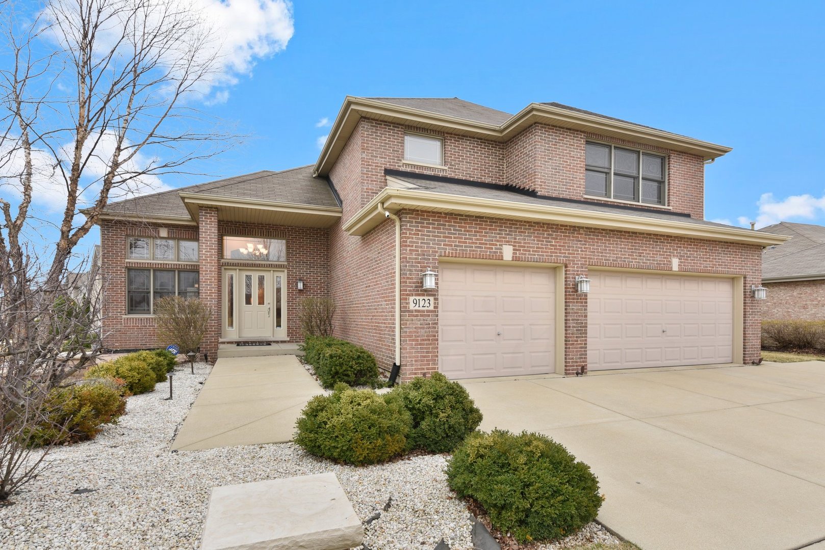 Farmingdale Village in Woodridge IL Homes for Sale Farmingdale