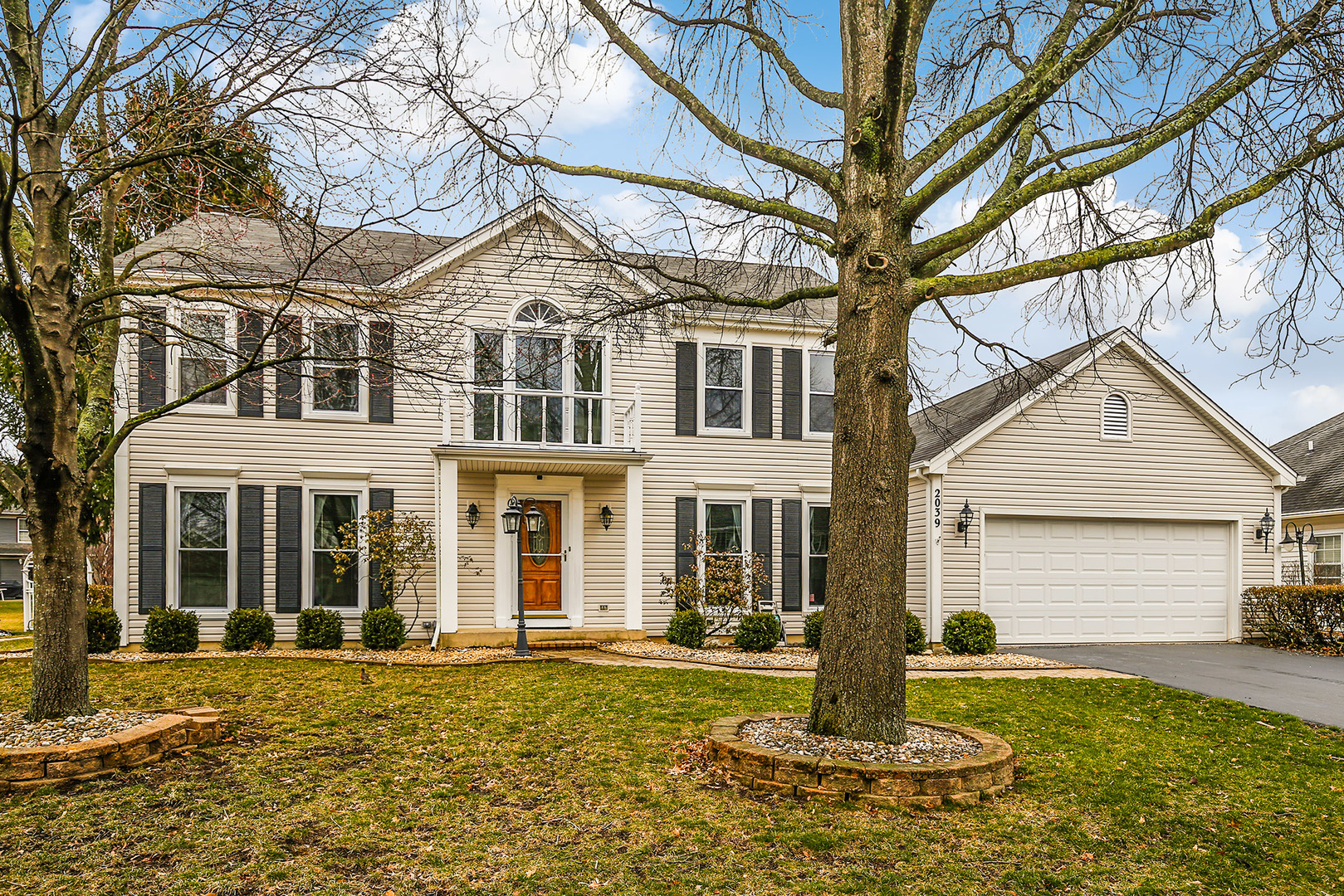 Stonehedge in Wheaton IL Homes for Sale Stonehedge in Wheaton Real