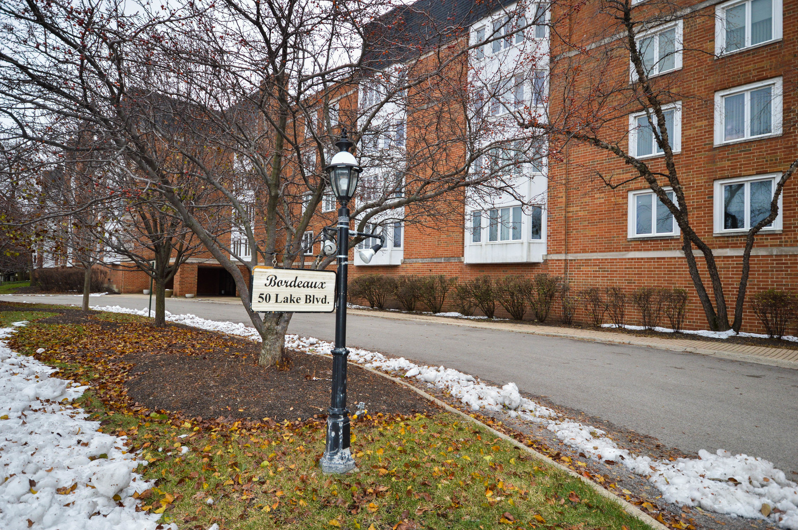 50 LAKE Boulevard 632