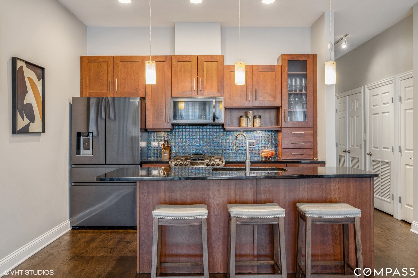 1257 E 46th St apartments for rent at AptAmigo