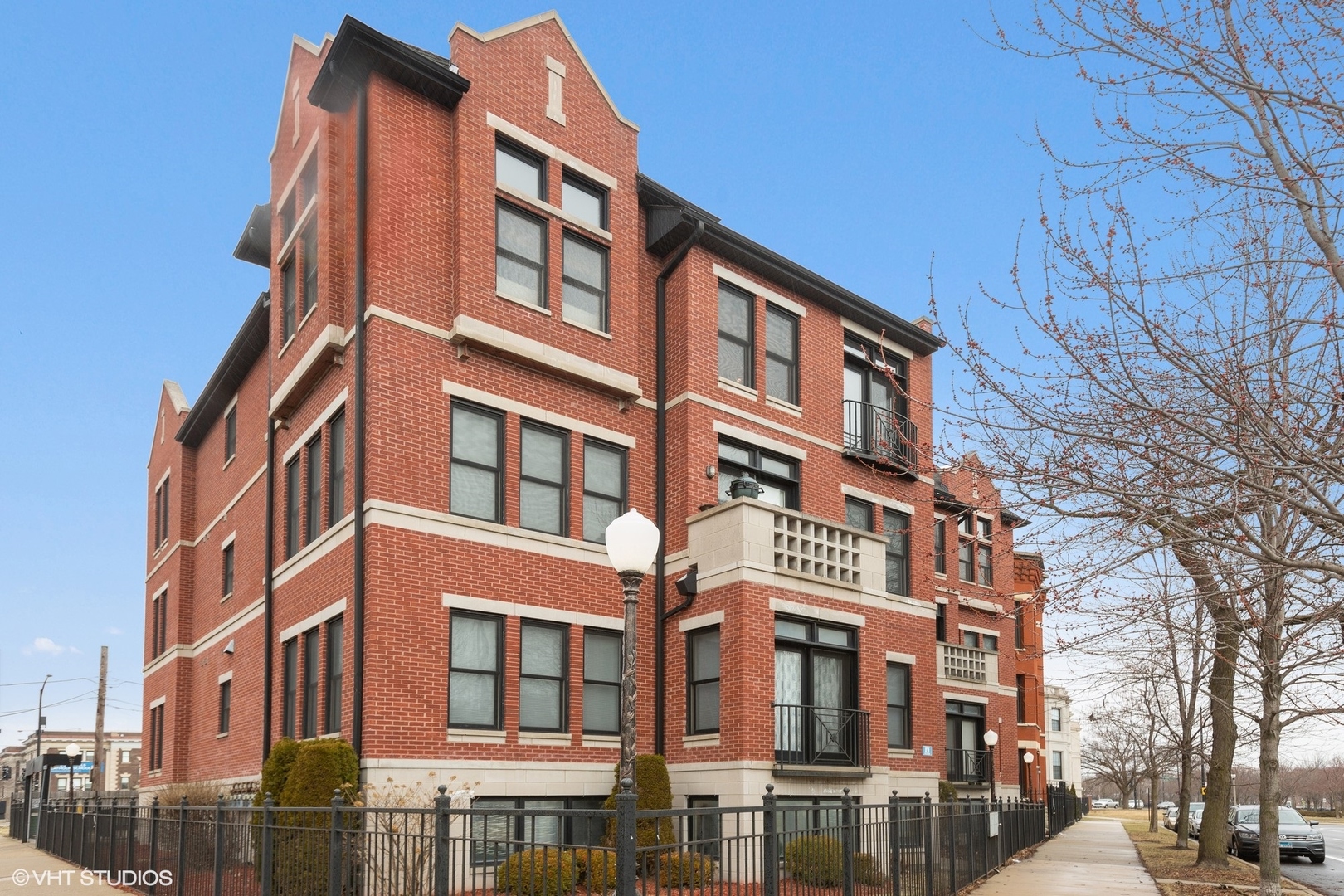 Oakland Real Estate & Oakland Chicago IL Homes For Sale Dream Town Realty