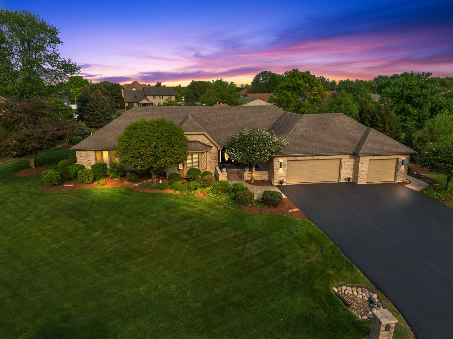 Aero Estates in Naperville IL Homes for Sale Aero Estates in