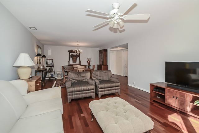 6411 Lincoln Avenue 301