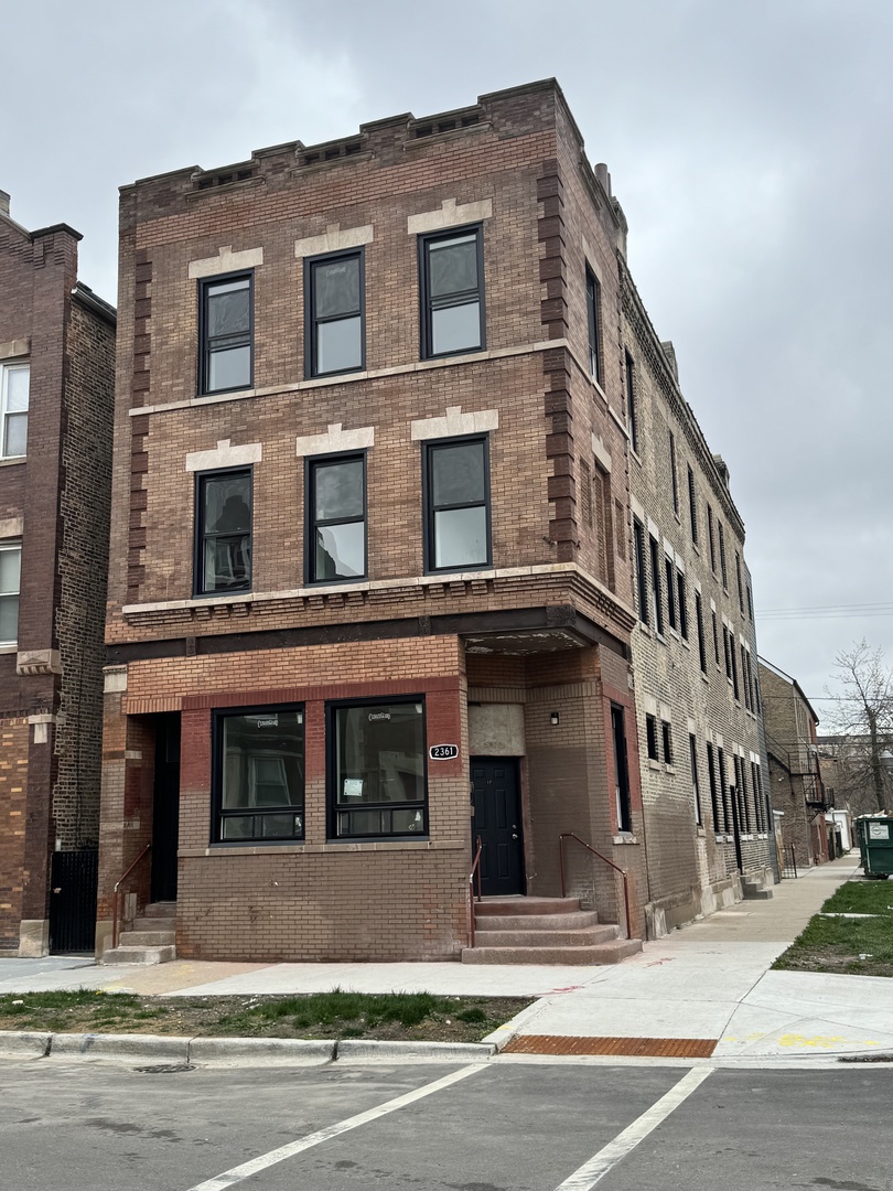4 Apartment in South Lawndale
