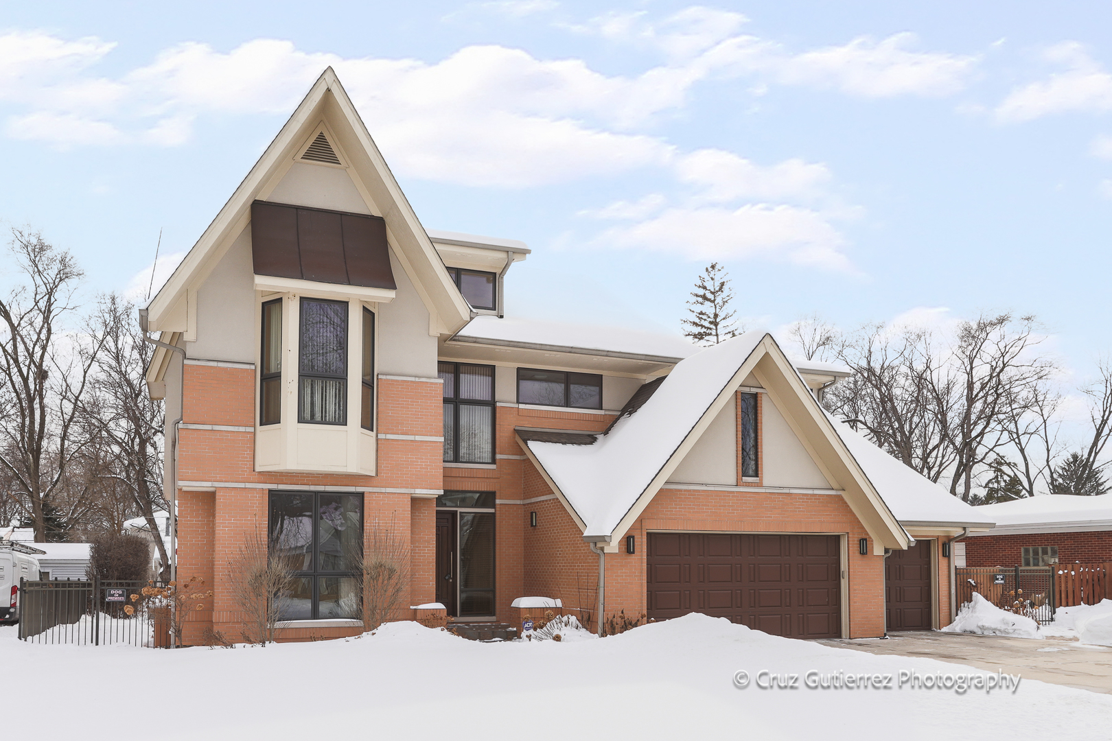 415 West Larkdale Lane, Mount Prospect, IL 60056