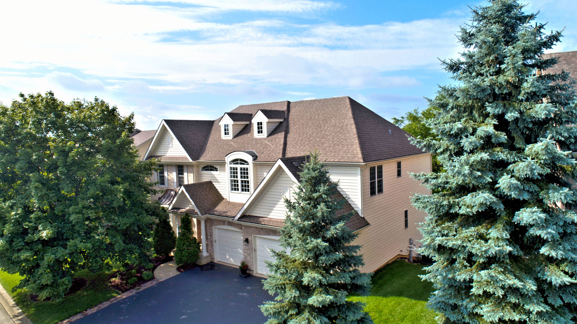 Lake in The Hills IL Homes for Sale Lake in The Hills Real Estate