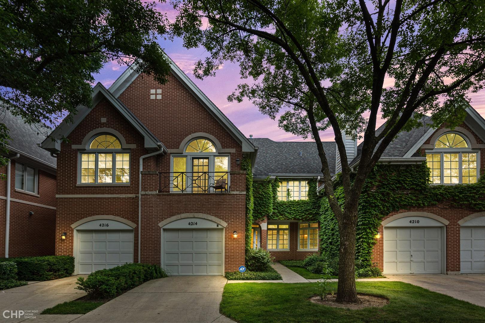 Sauganash Village in Chicago IL Homes for Sale Sauganash Village in