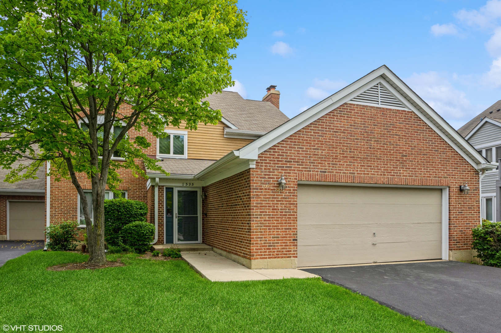 Arlington On The Ponds in Arlington Heights IL Homes for Sale