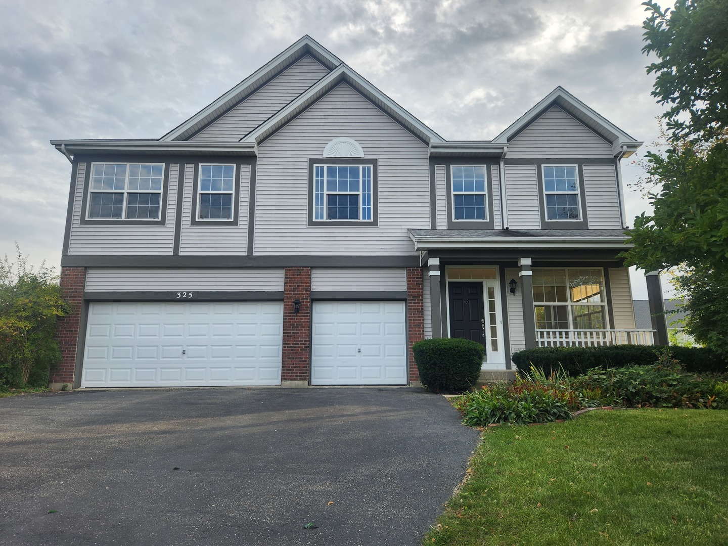 Lakewood Grove in Round Lake IL Homes for Sale Lakewood Grove in Round Lake Real Estate