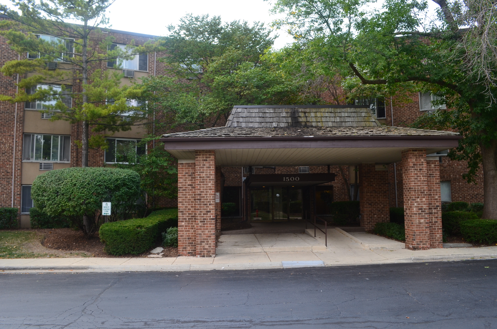 Moon Lake Village in Hoffman Estates IL Homes for Sale Moon Lake