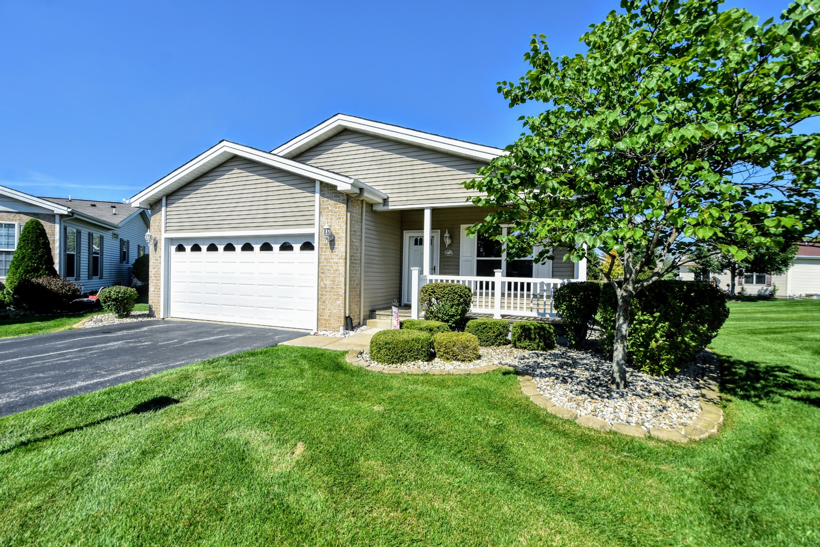 Saddlebrook Farms in Grayslake IL Homes for Sale Saddlebrook Farms in Grayslake Real Estate