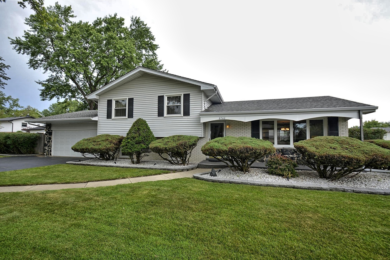 Palos Hills IL Homes for Sale Palos Hills Real Estate Bowers Realty