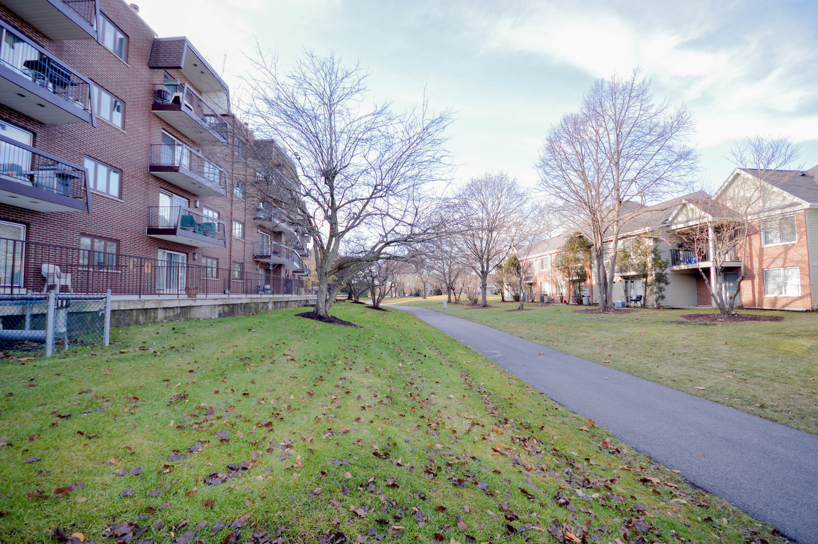 350 E Dundee Road 101
