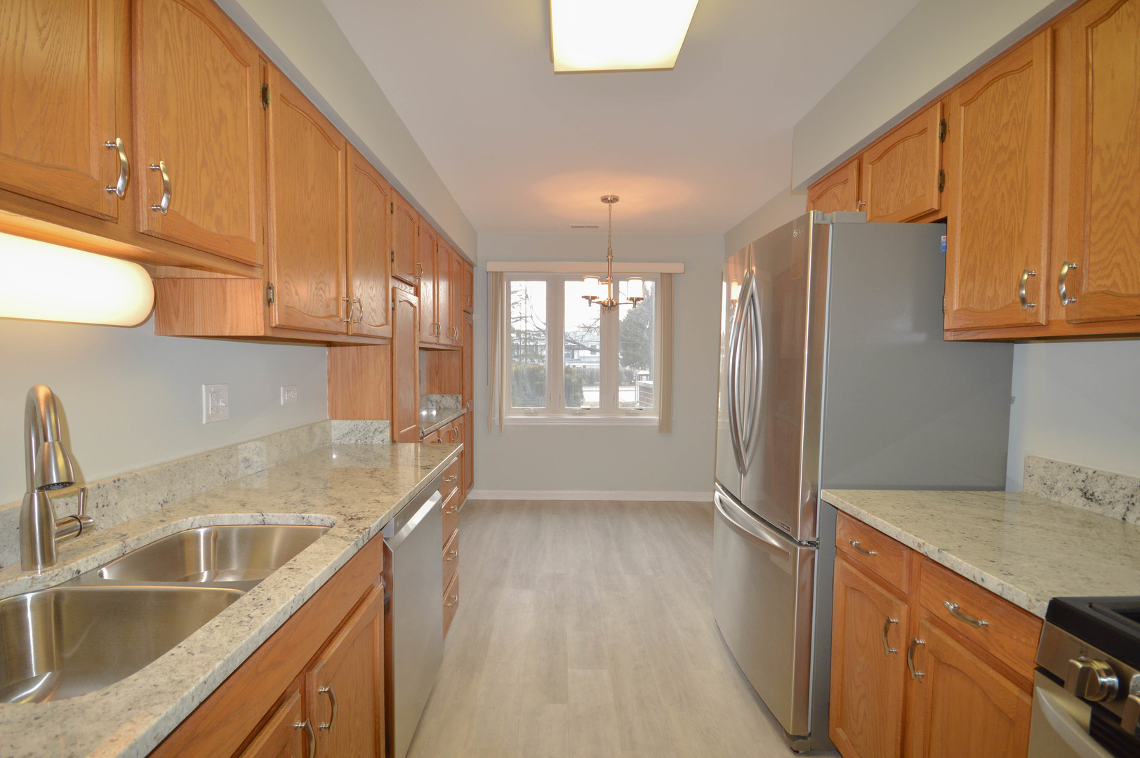 350 E Dundee Road 101