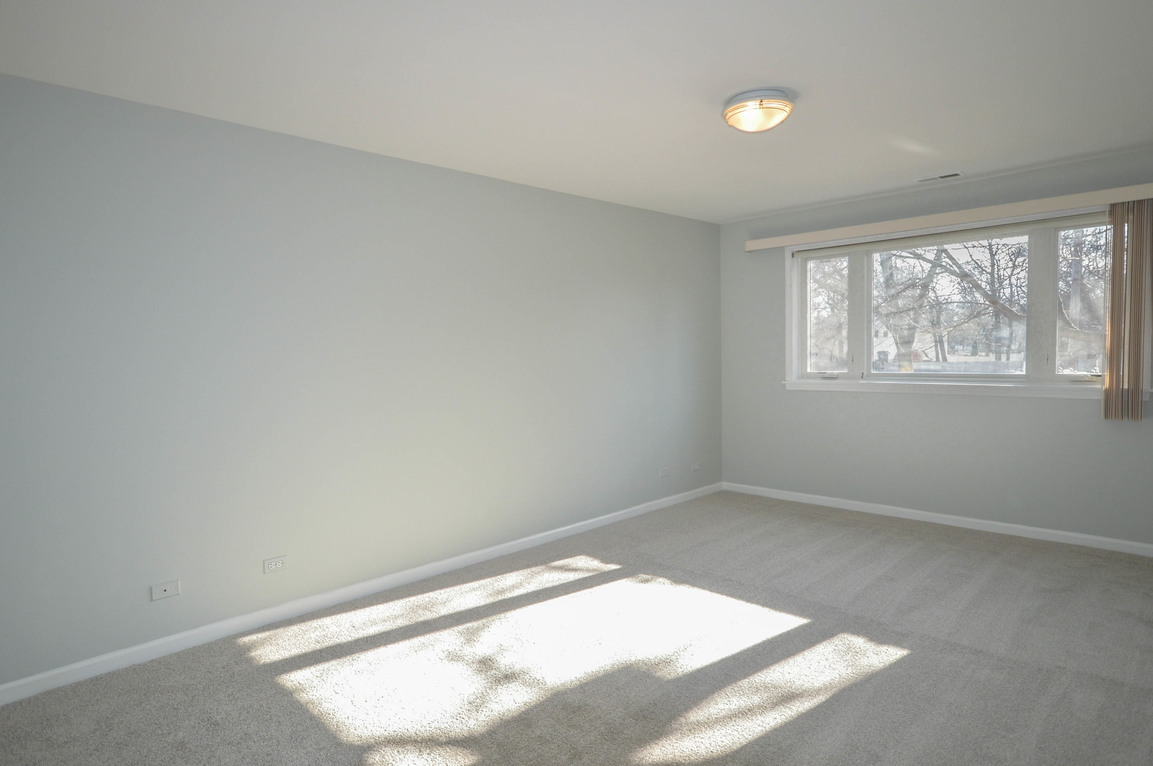 350 E Dundee Road 101