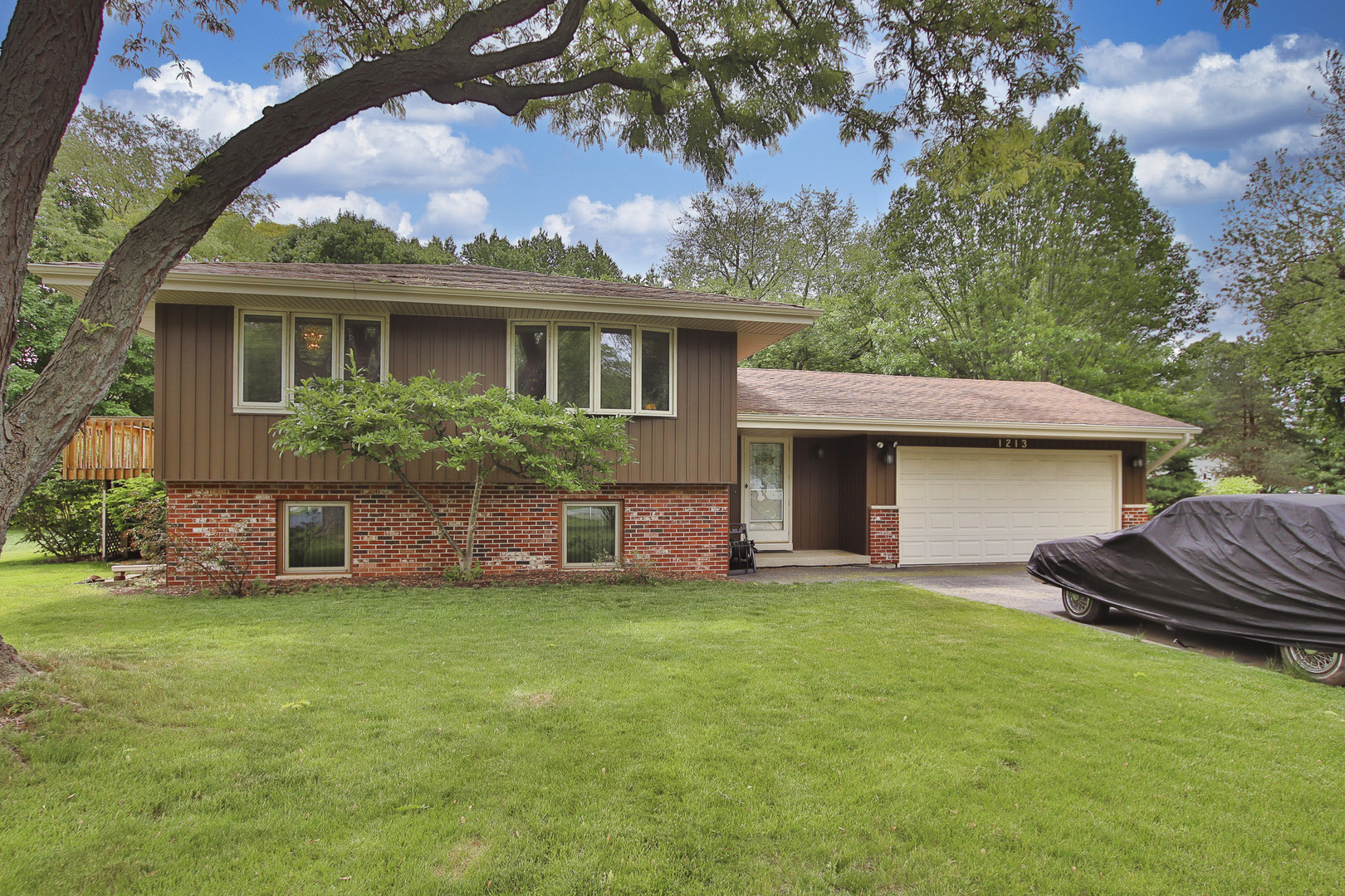 Sleepy Hollow Manor in Sleepy Hollow IL Homes for Sale Sleepy Hollow