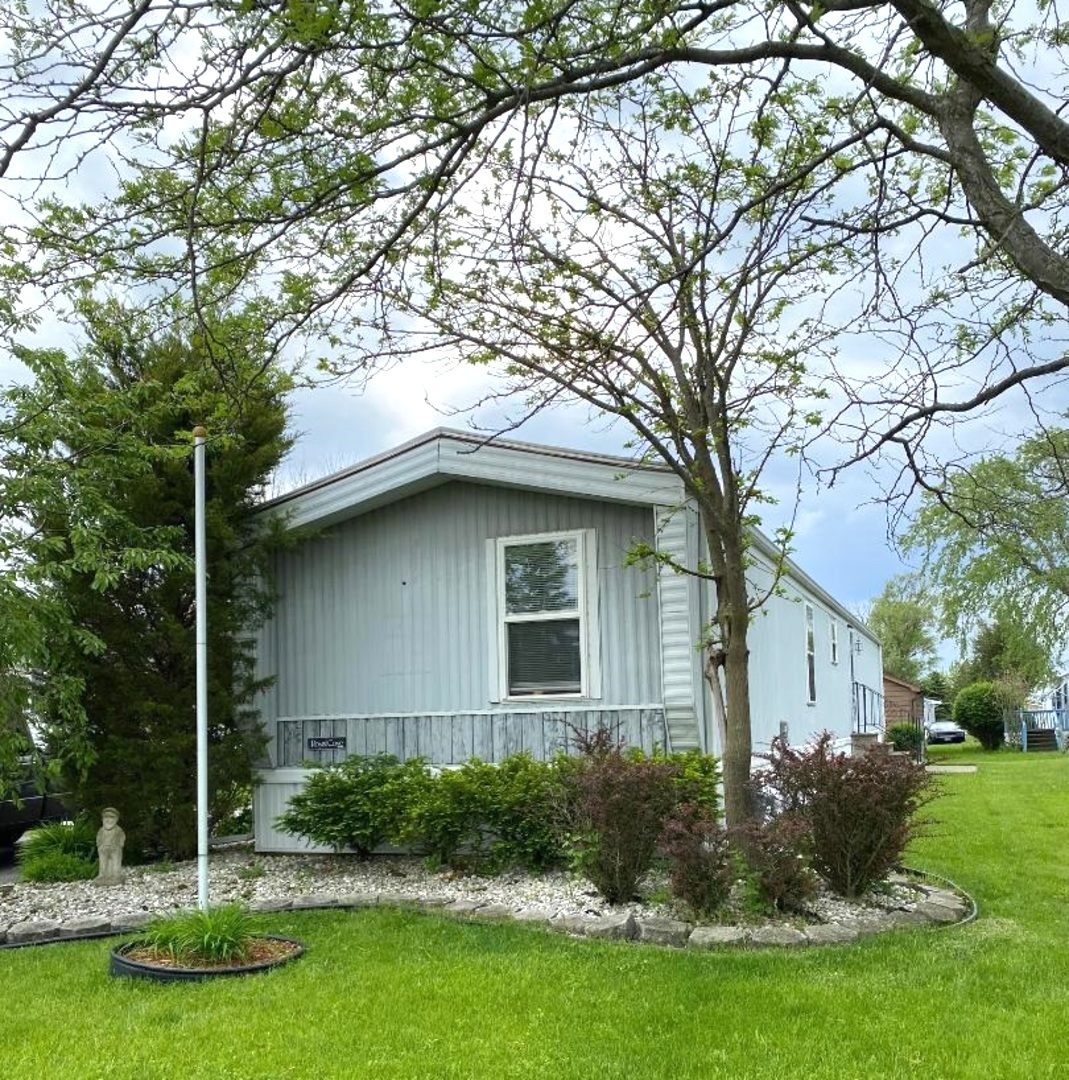 Pheasant Lake Estates in Beecher IL Homes for Sale Pheasant Lake