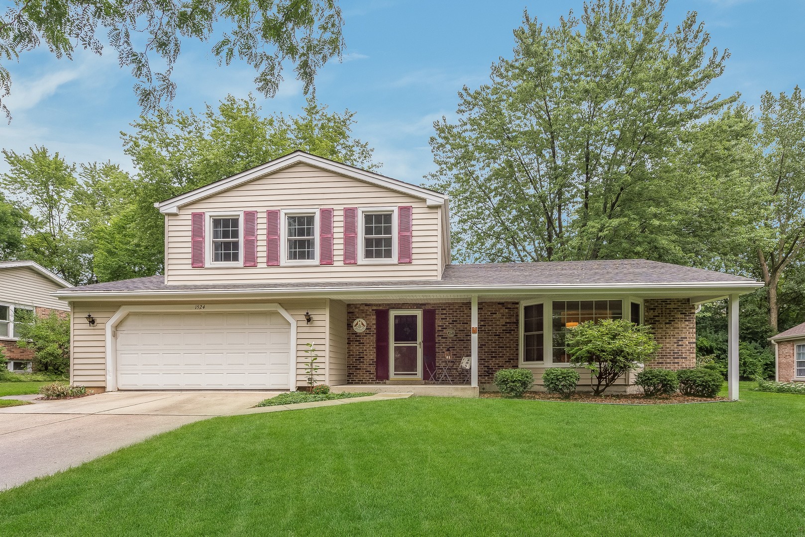 Indian Hill in Naperville IL Homes for Sale Indian Hill in Naperville