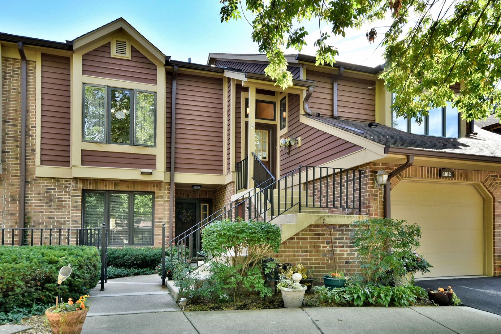 Mistwood in Downers Grove IL Homes for Sale Mistwood in Downers Grove