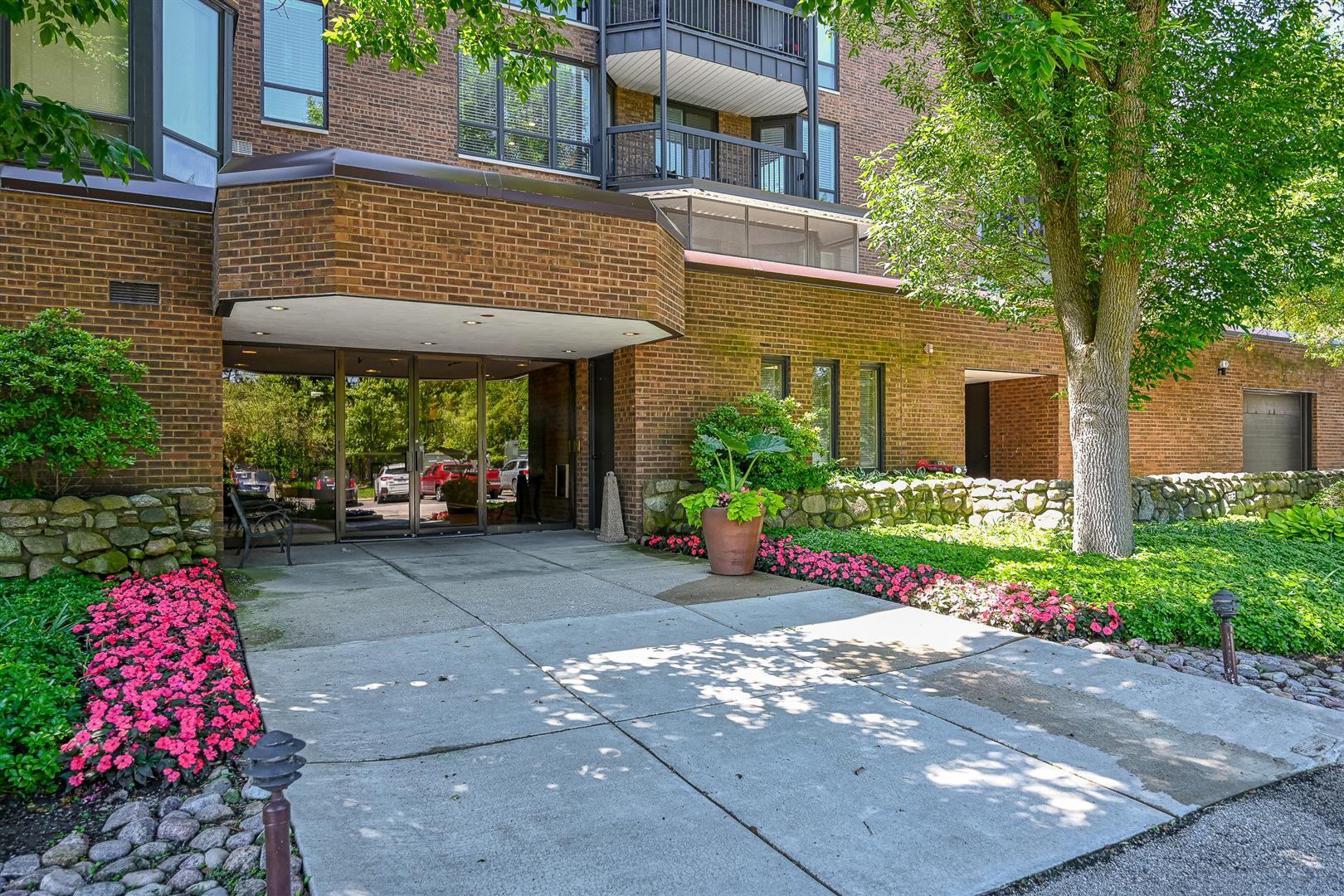 Graue Mill in Hinsdale IL Homes for Sale Graue Mill in Hinsdale Real